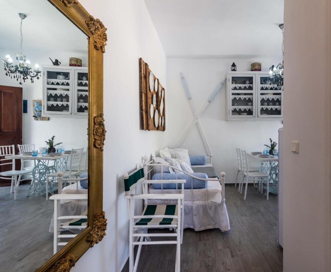 Maison Triantatria Plaka  ภายนอก รูปภาพ